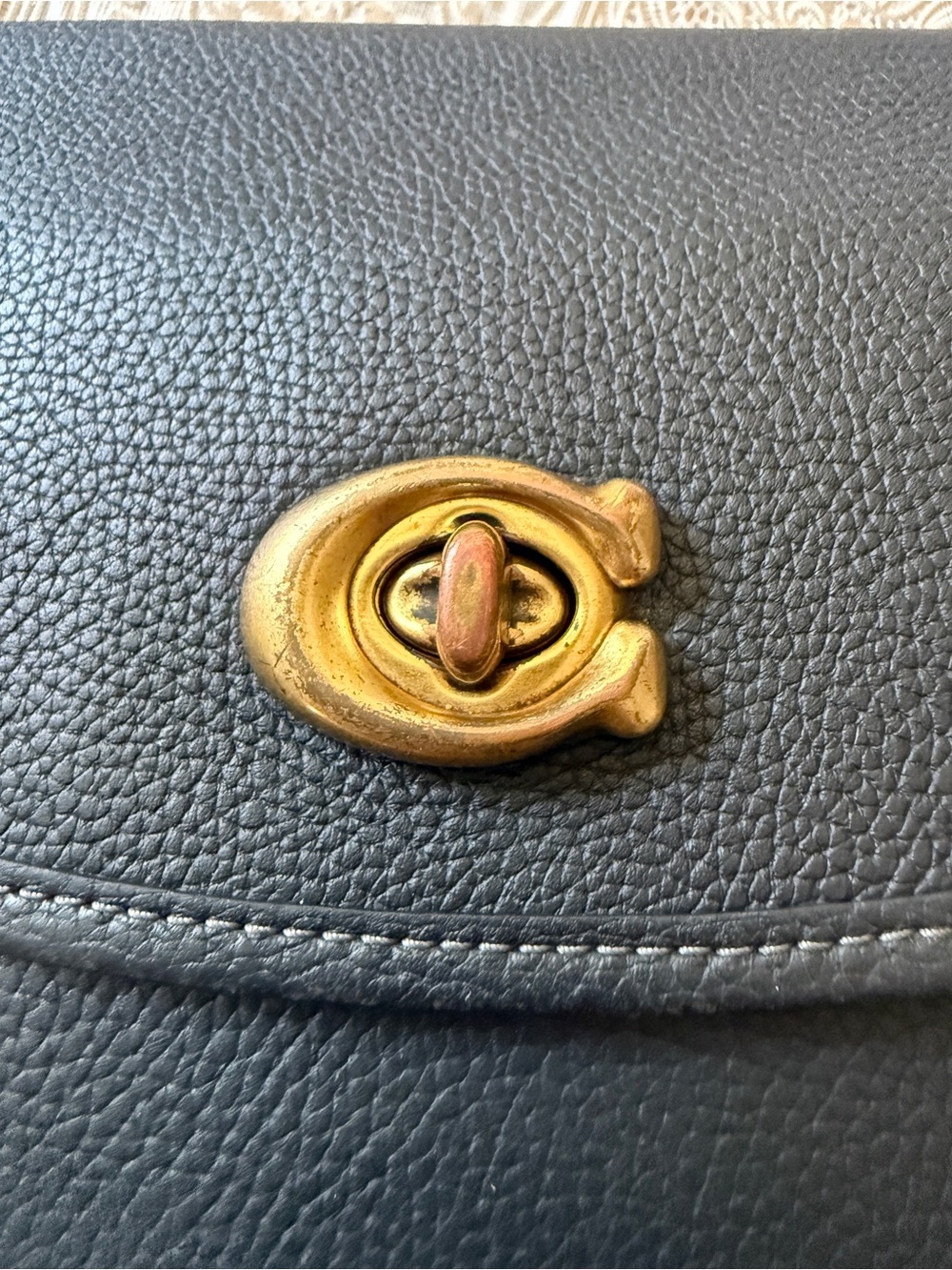 Coach Willow Saddle Bag Black Pebble Leather Crossbody Gold Turn lock CA094 - Picture 11 of 16